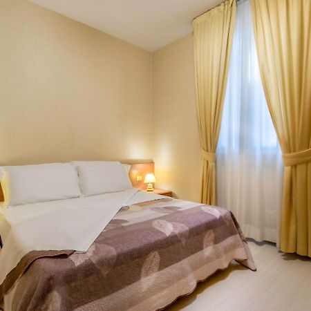 בולוניה Hotel Donatello מראה חיצוני תמונה