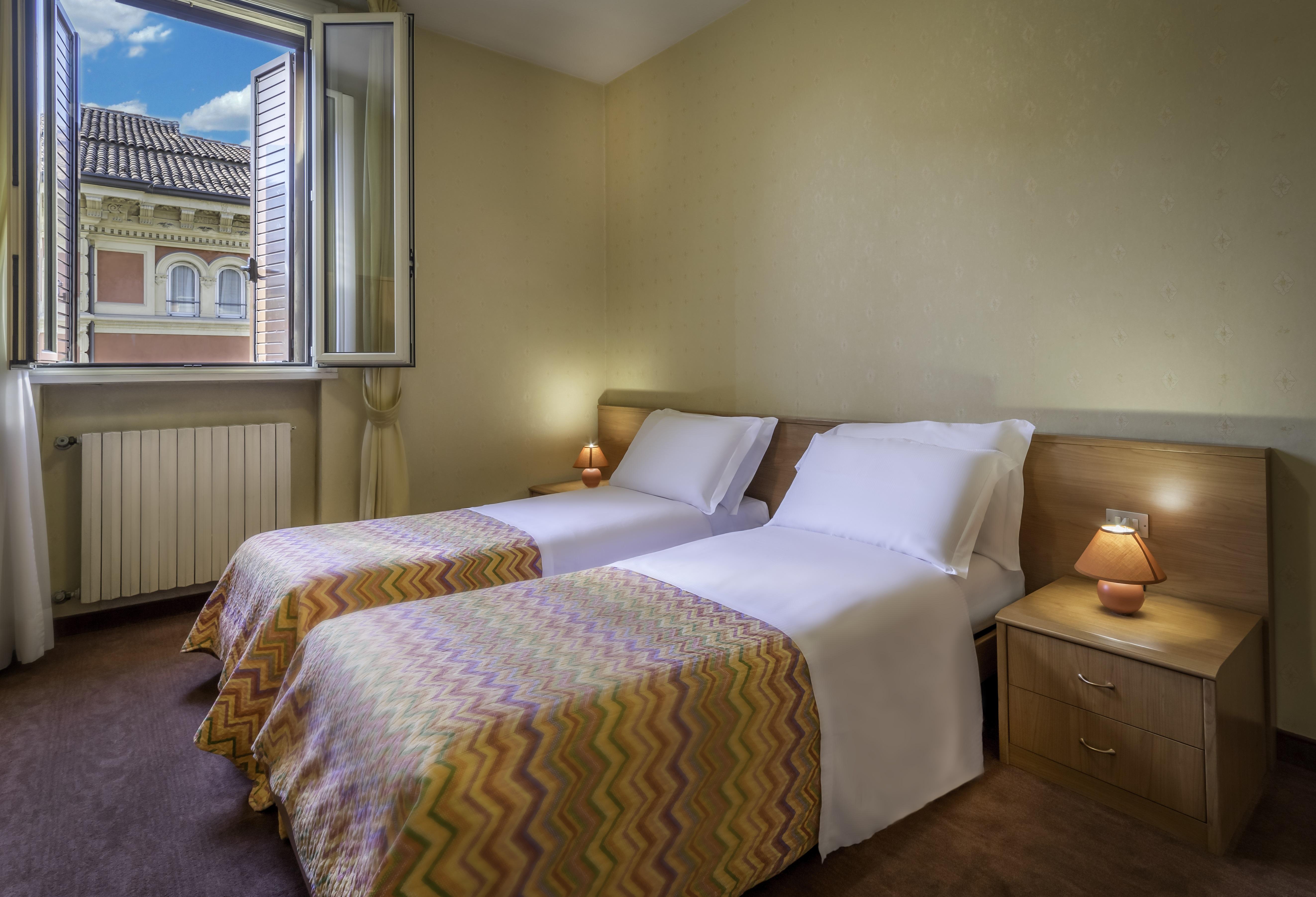 בולוניה Hotel Donatello מראה חיצוני תמונה