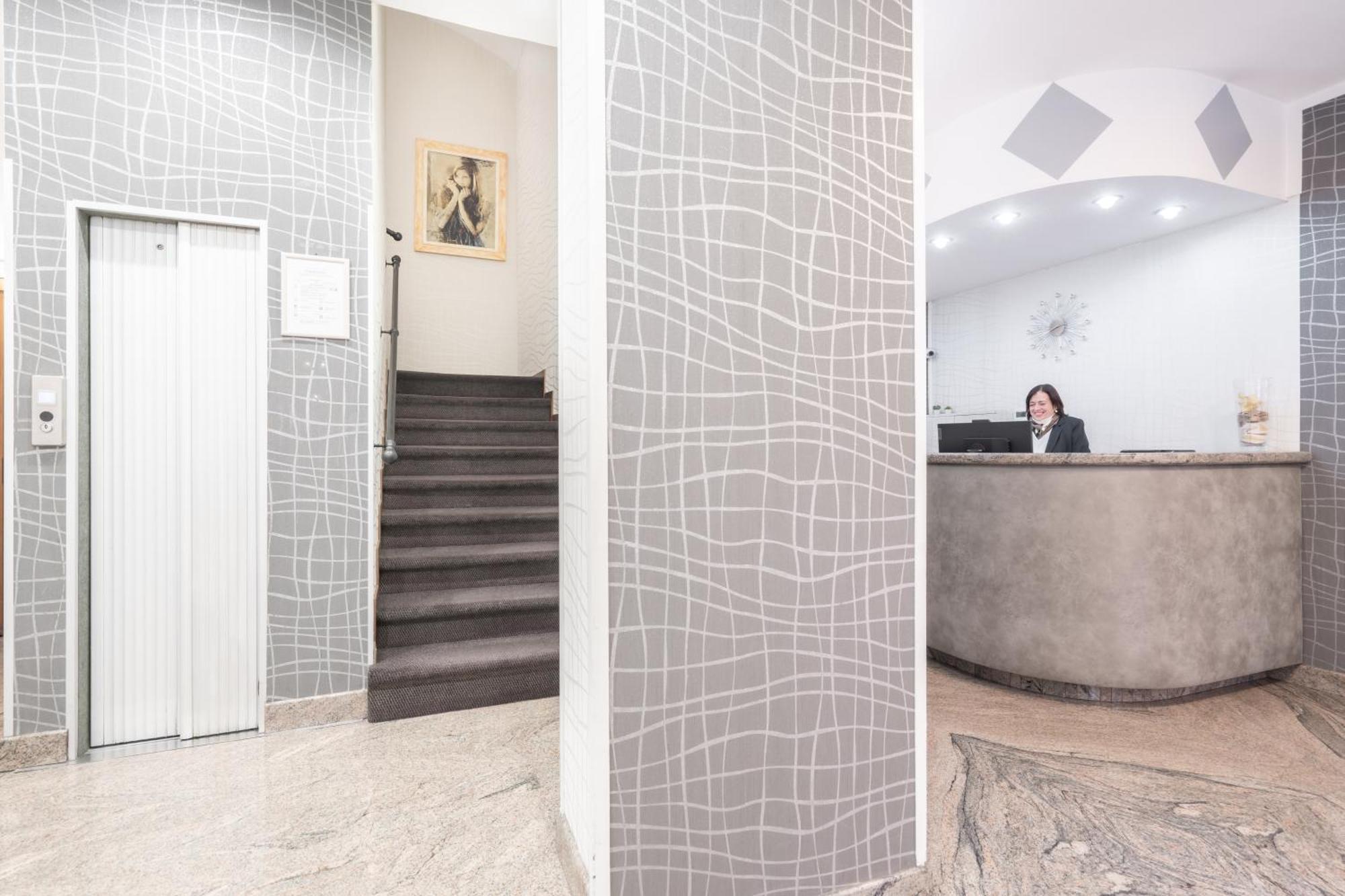בולוניה Hotel Donatello מראה חיצוני תמונה