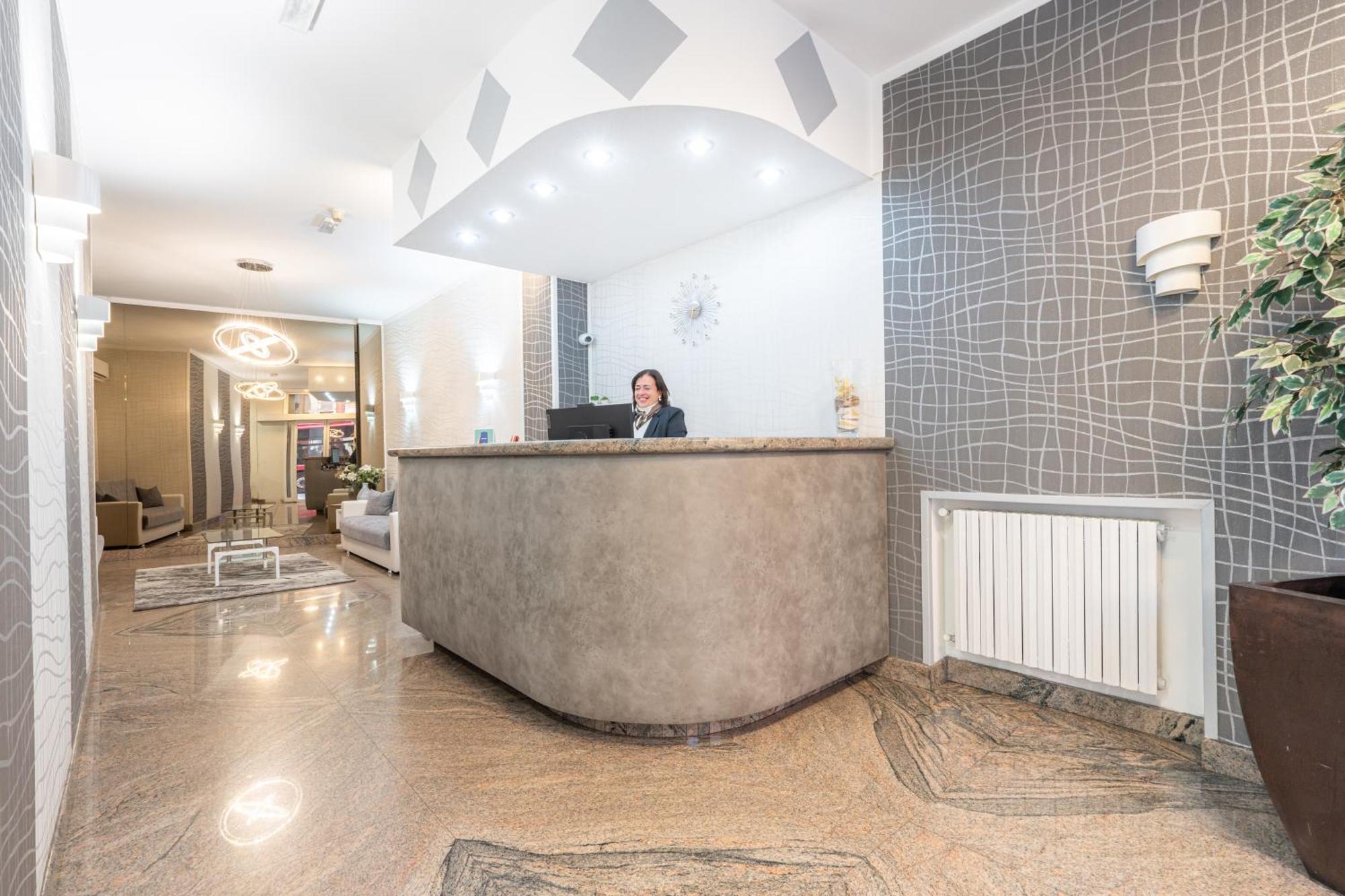 בולוניה Hotel Donatello מראה חיצוני תמונה