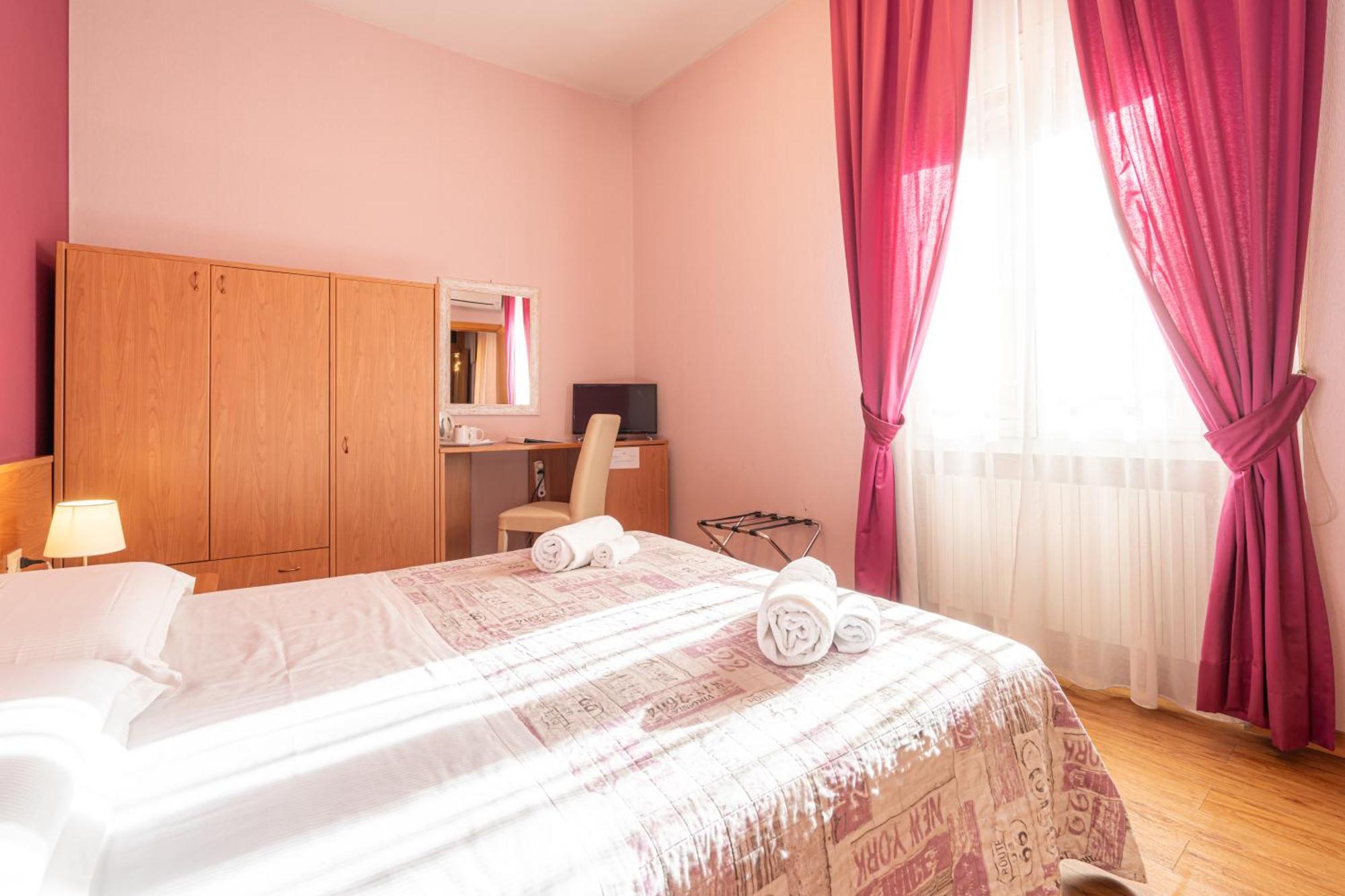 בולוניה Hotel Donatello מראה חיצוני תמונה