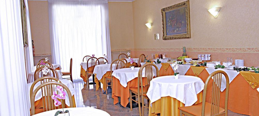 בולוניה Hotel Donatello מראה חיצוני תמונה